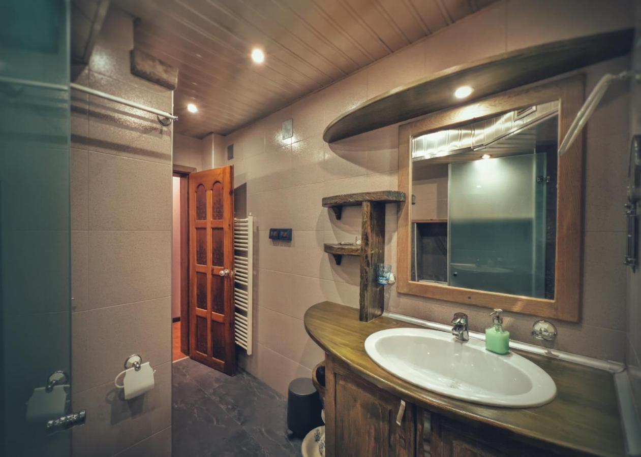 Тhe Bohemian Lodge-Entire House With Sauna Veliko Tarnovo Exterior foto