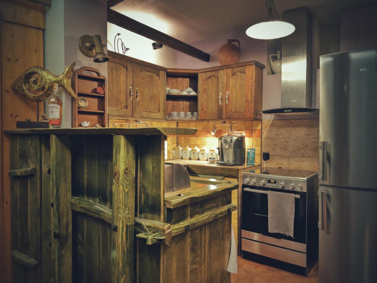 Тhe Bohemian Lodge-Entire House With Sauna Veliko Tarnovo Exterior foto