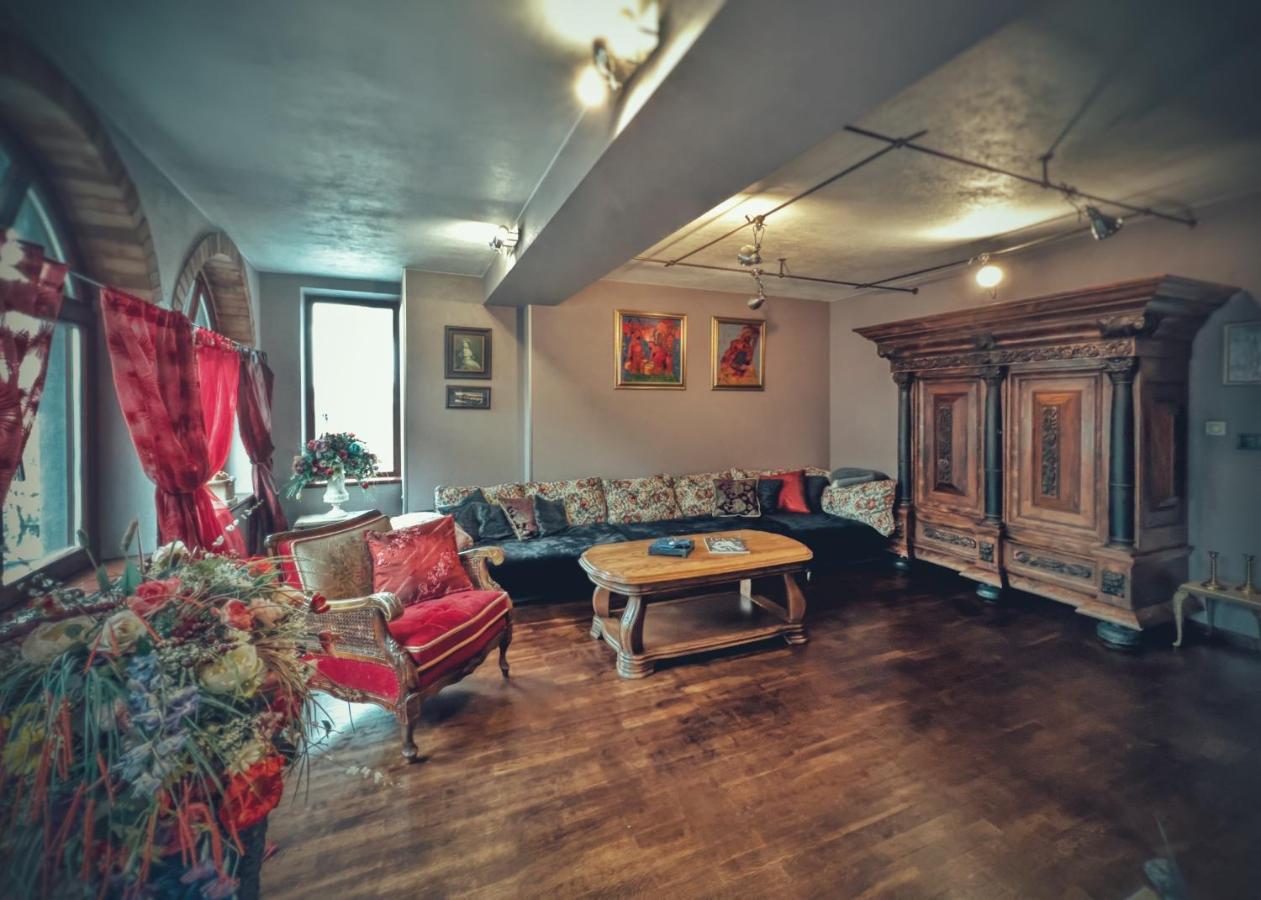 Тhe Bohemian Lodge-Entire House With Sauna Veliko Tarnovo Exterior foto