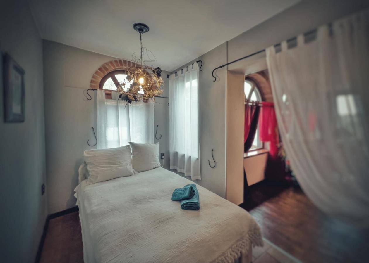 Тhe Bohemian Lodge-Entire House With Sauna Veliko Tarnovo Exterior foto